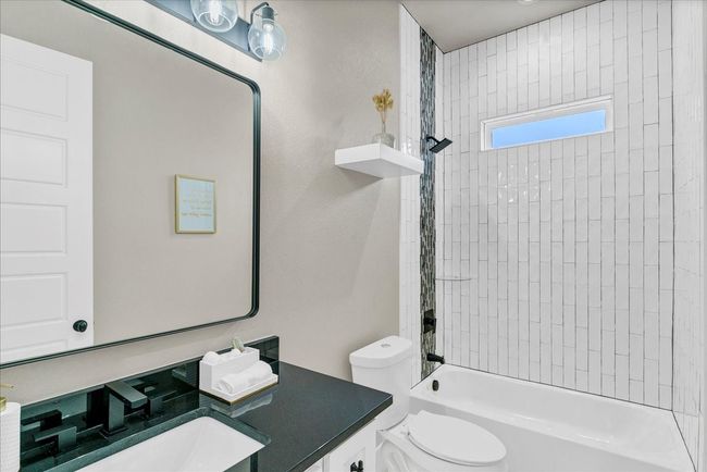 500 Highview Ct, House other with 3 bedrooms, 2 bathrooms and null parking in Godley TX | Image 27