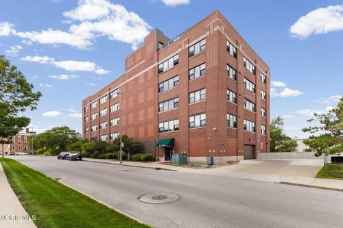 2e-110 Ottawa St, Toledo, OH, 43604-8780 | Card Image