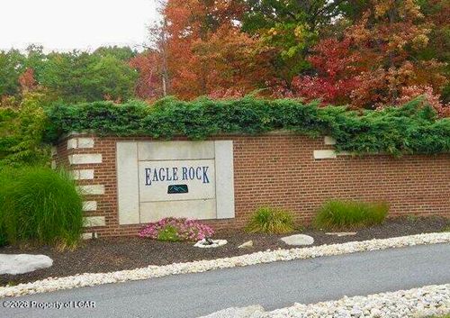 JAE 231 Crow St, Hazleton, PA, 18202 | Card Image