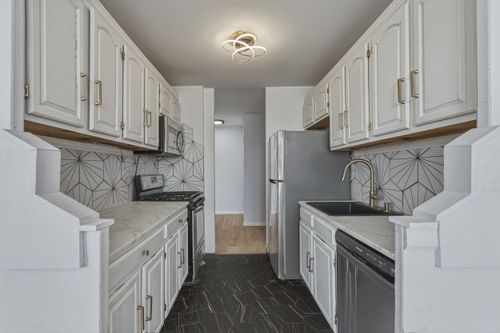 3f-1225 Kennedy Blvd, Bayonne, NJ, 07002 | Card Image