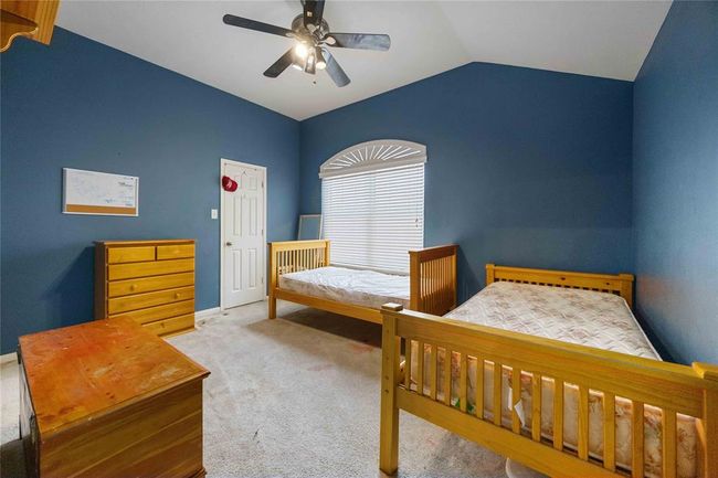 Upstairs bedroom | Image 20