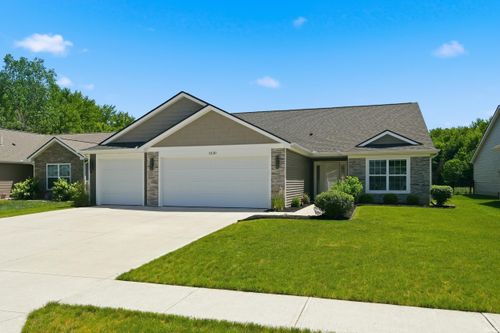 2130 Caesar Trl, Fort Wayne, IN, 46818-2225 | Card Image