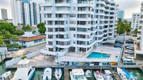 5d-6830 Indian Creek Dr, Miami Beach, FL, 33141-3815 | Card Image