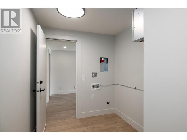709 Carleton St, House other with 5 bedrooms, 4 bathrooms and 6 parking in Kelowna BC | Image 27