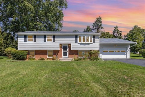 410 Tara Ln, Webster, NY, 14580-1824 | Card Image