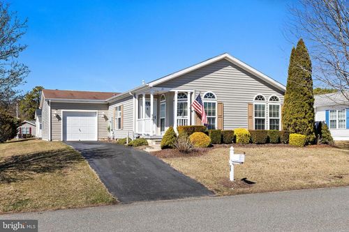 75 Oak Ridge Ln, MANAHAWKIN, NJ, 08050-6034 | Card Image