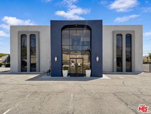 909 N D St, San Bernardino, CA, 92401 | Card Image