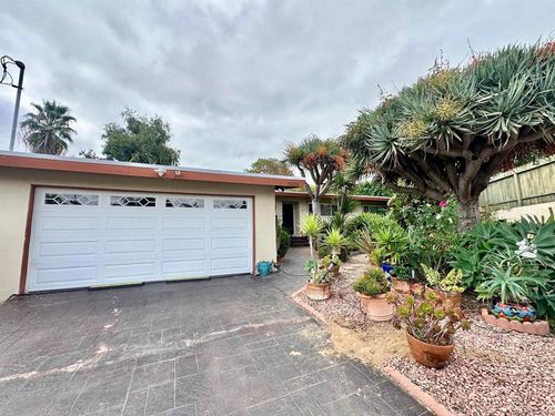 7325 Ouro Pl, La Mesa, CA, 91941 | Card Image