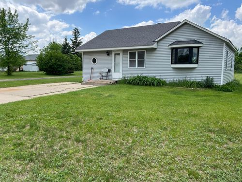 401 4th St Nw, Wadena, MN, 56482-1127 | Card Image