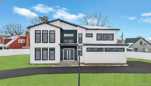 45 Ramble Lane, Hempstead, NY, 11756 | Card Image