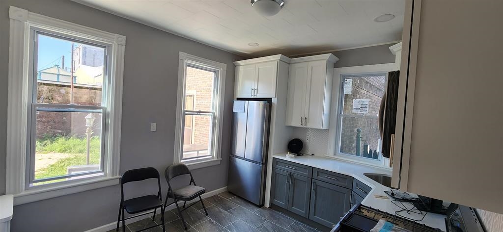 Residential Lease in JC, Heights 3