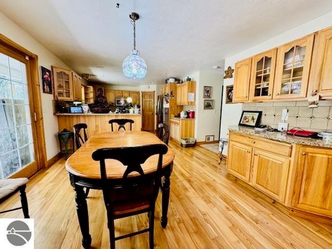 102 James Sq, House other with 4 bedrooms, 3 bathrooms and null parking in Roscommon MI | Image 10