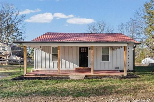 18 Farmer Rd Nw, Cartersville, GA, 30120-4346 | Card Image