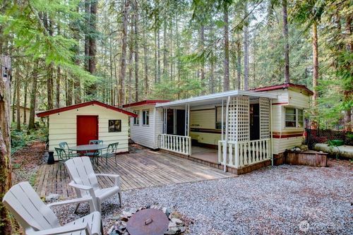 74 3 Schinn Canyon Cir, Deming, WA, 98244 | Card Image