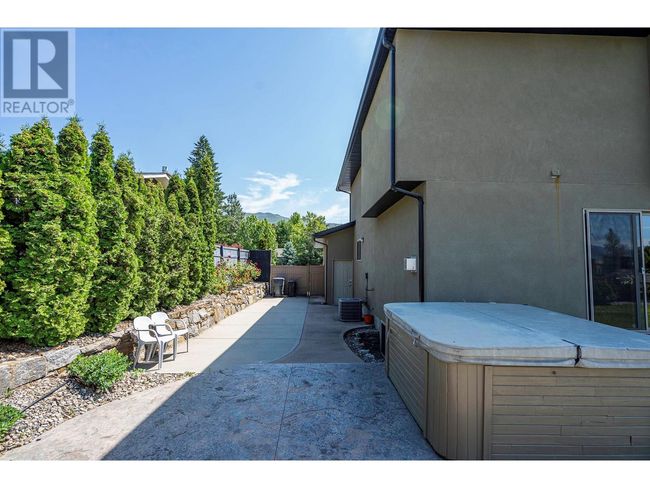 524 Curlew Dr, House other with 6 bedrooms, 4 bathrooms and 2 parking in Kelowna BC | Image 36