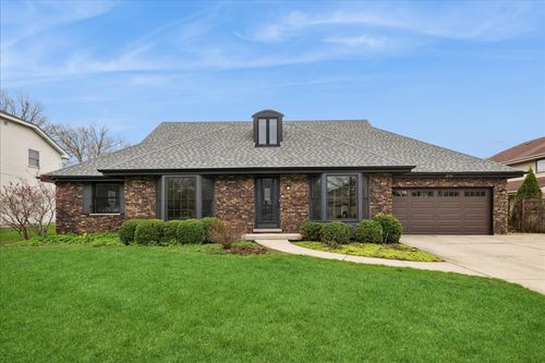 3751 Charles Dr, Northbrook, IL, 60062-4256 | Card Image