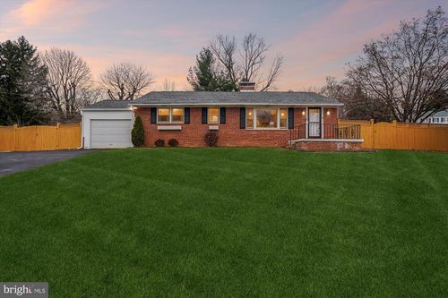 5708 Lakeview Dr, FREDERICK, MD, 21702-3634 | Card Image