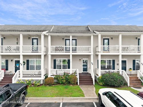 42 Ketch Dr, Swansboro, NC, 28584-8567 | Card Image