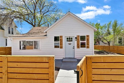 611 Maple St, Colorado Springs, CO, 80903-3040 | Card Image