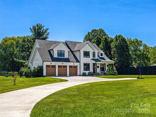 58 Wintercress Dr, Mills River, NC, 28759-0126 | Card Image