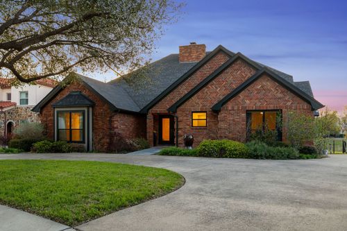 2636 Brookside Dr, Irving, TX, 75063-3161 | Card Image