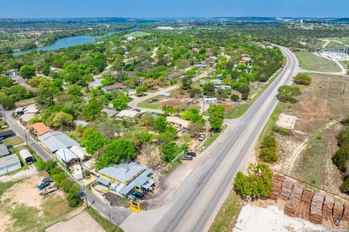 4455 Highway 27, Kerrville, TX, 78028-7071 | Card Image