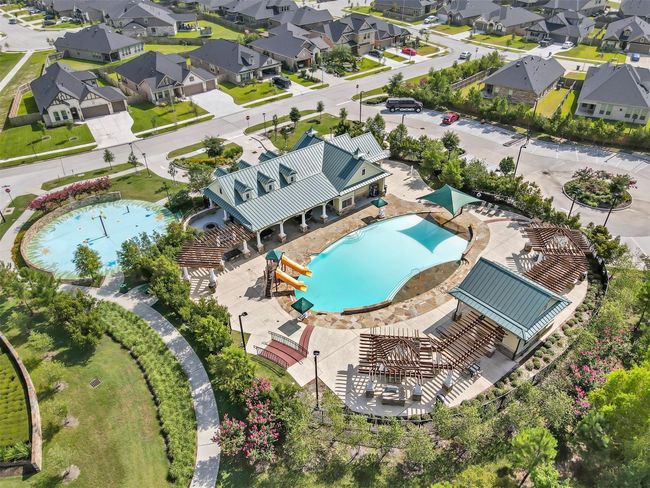 Private access to Retreat pool w/ slides and splashpad | Image 42