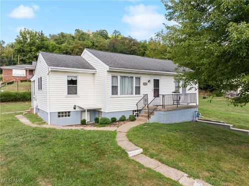 1257 Maple Ave, Bellaire, OH, 43906-1071 | Card Image