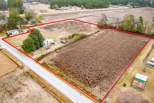 117 Tuscarora Rhems Rd, New Bern, NC, 28562-9611 | Card Image