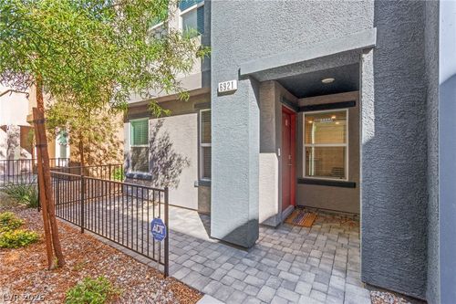 6921 Honor Hill Street, Las Vegas, NV, 89166 | Card Image