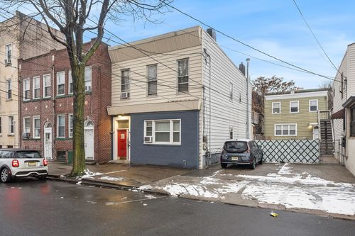 53 Wales Ave, Jersey City, NJ, 07306-6411 | Card Image