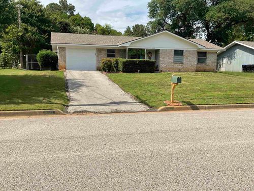 3088-n-eastman-rd-1603 Clearwood Dr, Longview, TX, 75604 | Card Image