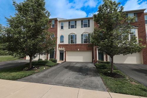2014 Black Bear Way, Bridgeville, PA, 15017-3811 | Card Image