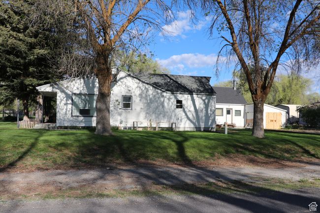 View of front of property with a front lawn | Image 45