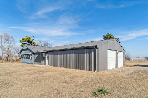 24411 N County Road 3210, Elmore City, OK, 73433-4800 | Card Image