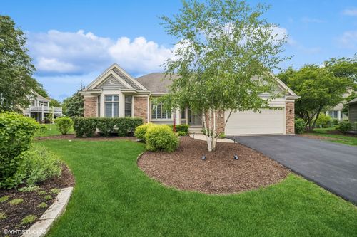 4 Biltmore Ct, Lake In The Hills, IL, 60156-4495 | Card Image
