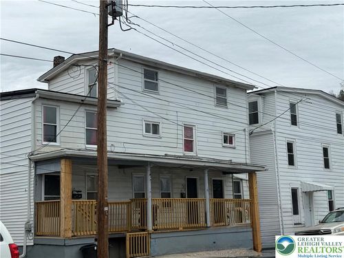 35 Vine St, Tamaqua, PA, 18252-1429 | Card Image