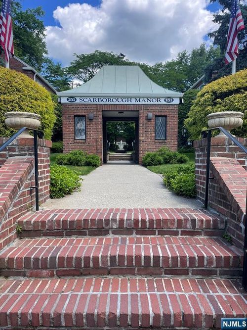 151 E Palisade Ave, Englewood, NJ, 07631-2248 | Card Image