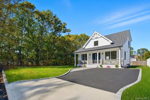 1 Washington Ave, Centereach, NY, 11720-3228 | Card Image