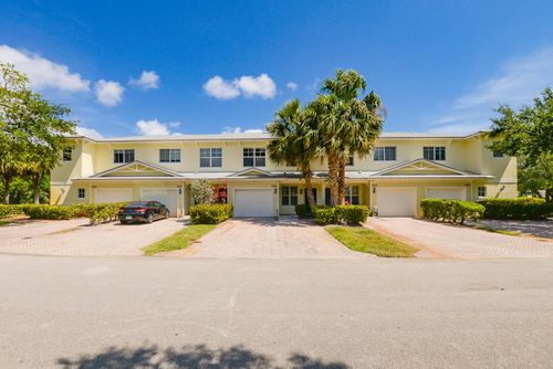 2628 Creekside Dr, FORT PIERCE, FL, 34981-5114 | Card Image