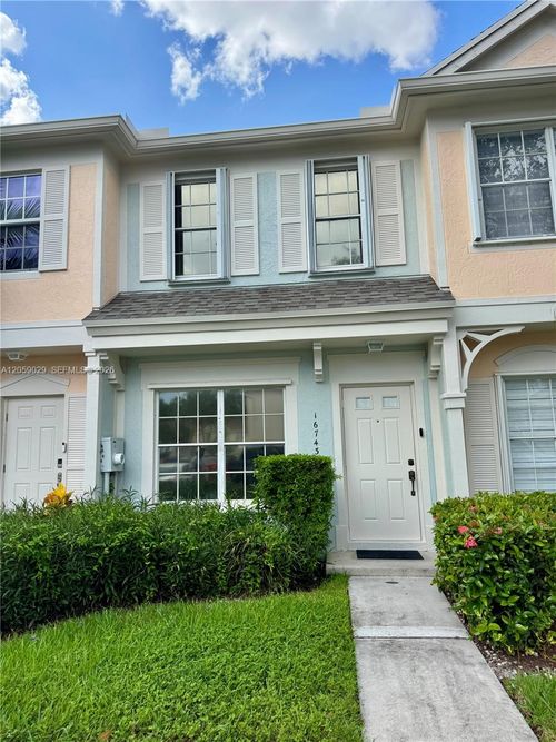 16743-16743 Hemingway Dr, Weston, FL, 33326-3107 | Card Image