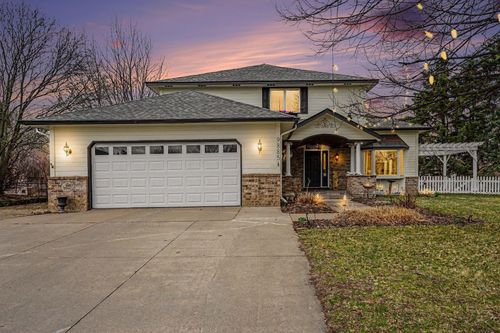 9885 Upper 173rd Ct W, Lakeville, MN, 55044-7617 | Card Image
