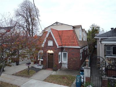 118 Winham Avenue, House other with 5 bedrooms, 2 bathrooms and null parking in Staten Island NY | Image 1