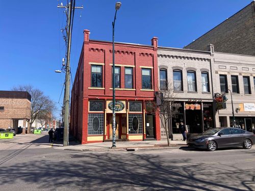 117 S Union St, Traverse City, MI, 49684-2664 | Card Image