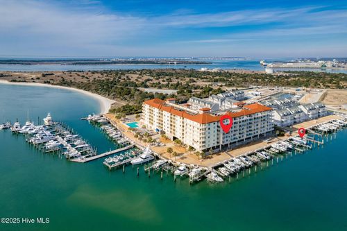 411-a18-100 Olde Towne Yacht Club Dr, Beaufort, NC, 28516-8652 | Card Image