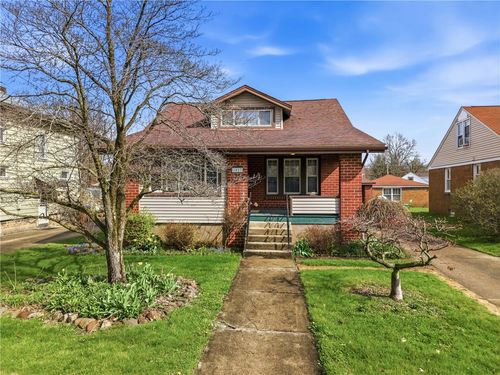 1027 Myrtle Pl, Sharon, PA, 16146 | Card Image
