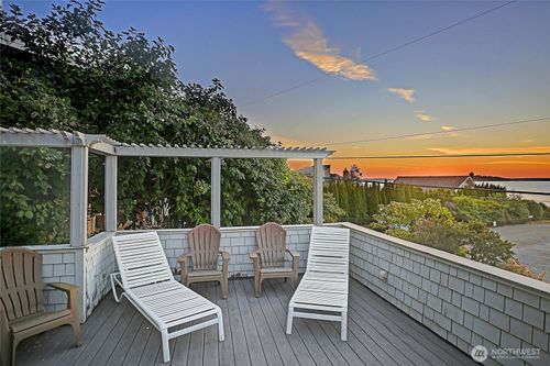 641 Maple Grove Rd, Camano Island, WA, 98282-8676 | Card Image