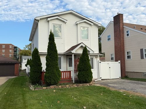 4115 Wesley Ter, Schiller Park, IL, 60176-1933 | Card Image