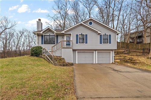 7111 N Jarboe Street, Kansas City, MO, 64118 | Card Image