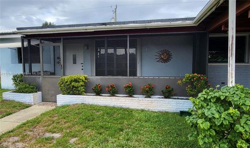 521 N 70th Way, Hollywood, FL, 33024-7317 | Card Image